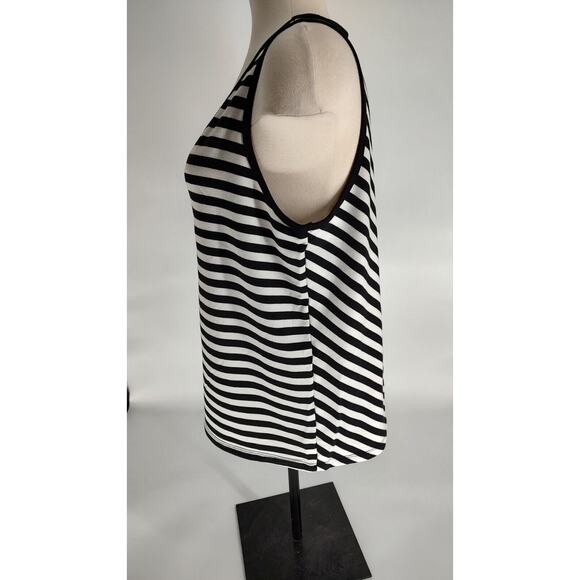 Time and Tru Woman's Black White Strip Tank Top Size XXL 9" Slit Back Hi Low Hem - Picture 3 of 9